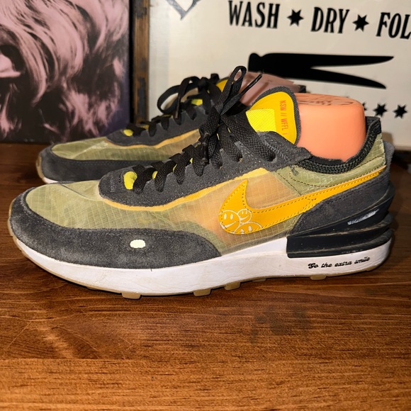 Nike Other - Nike Waffle One SE Go The Extra Smile Mens Size 8 Blue Yellow Athletic Sneaker